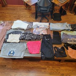 14yo Girl Teen Clothing Lot - 25 Pieces