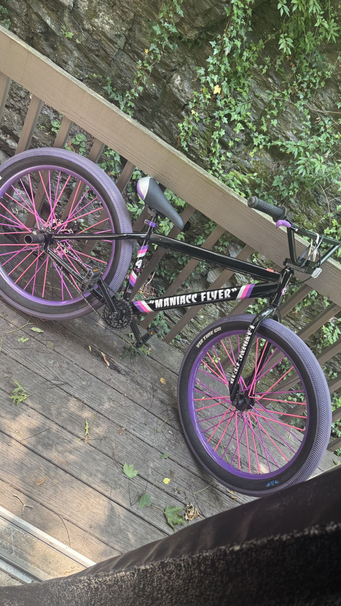 Maniac Flyer $600