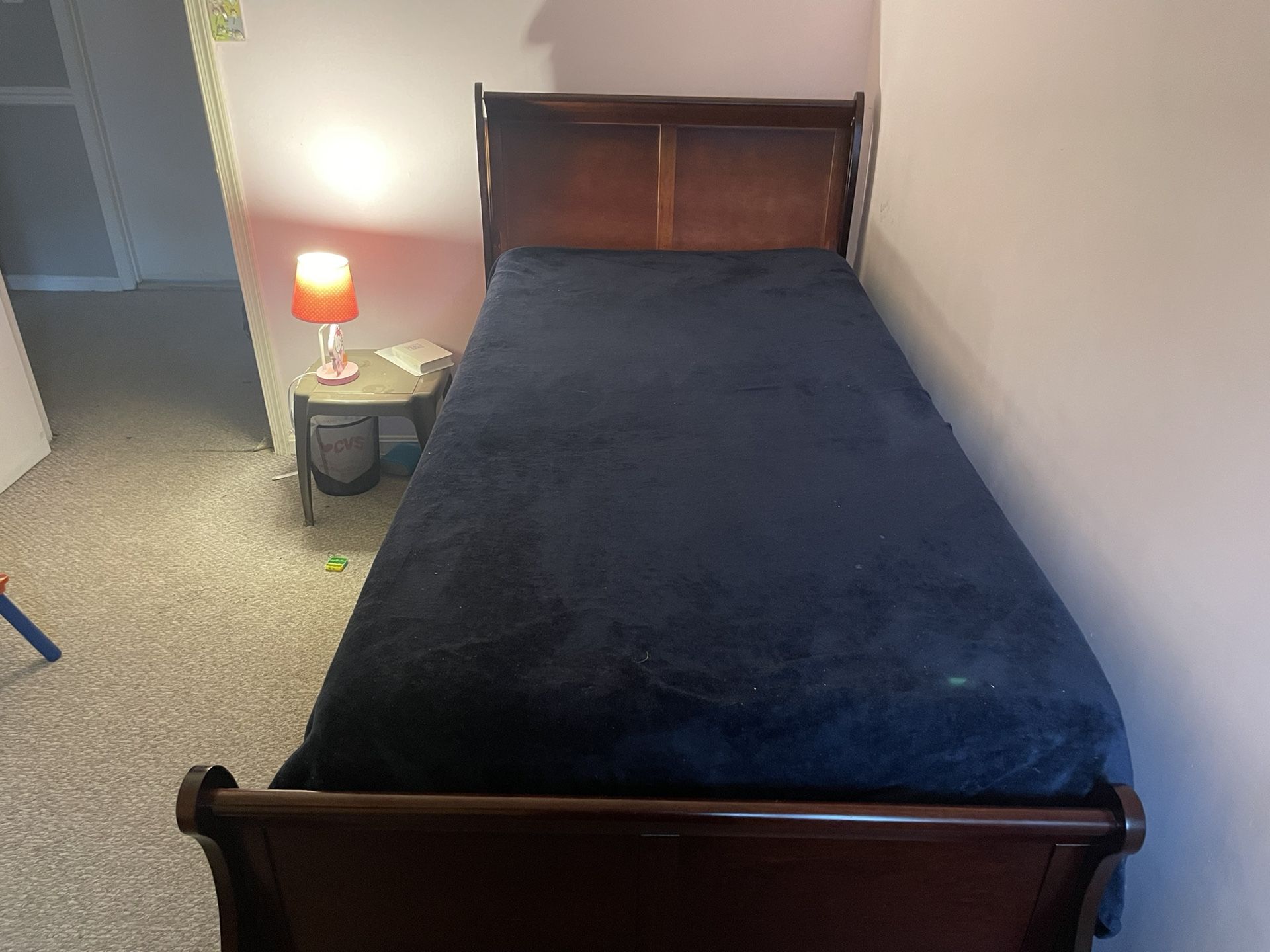 Twin Bed
