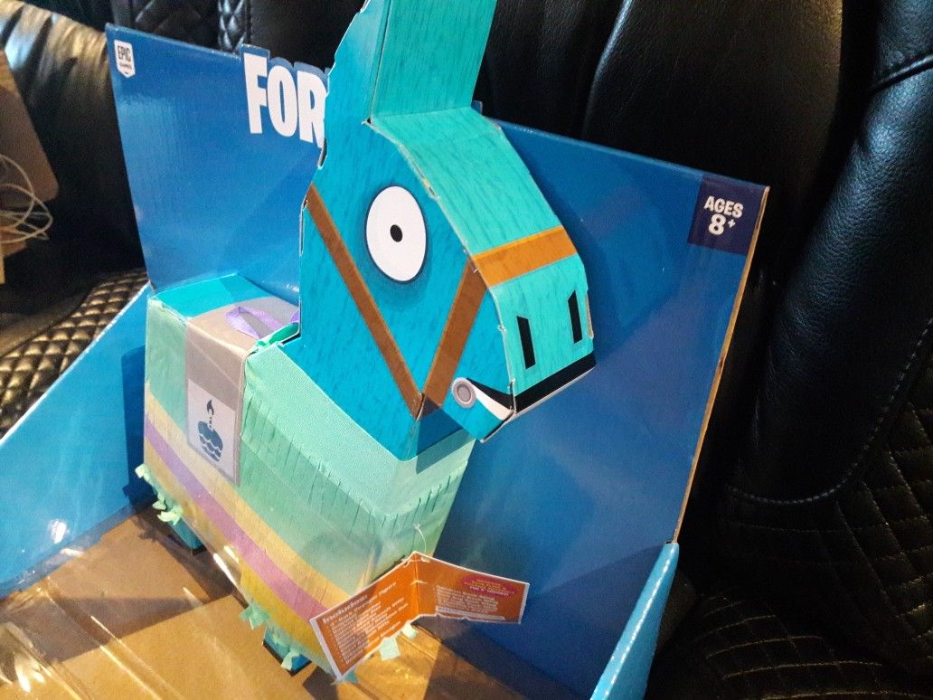 FORTNITE LLama NEW Loot Piñata 24 piece set