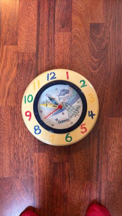 Crayola clock