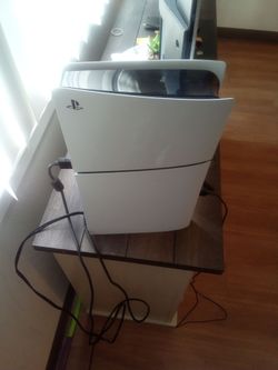 White PlayStation 5 slim digital