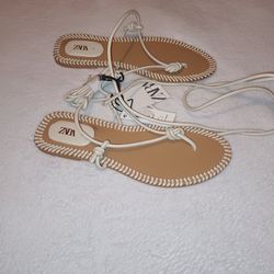 Zara Woman's Leather Sandals 🩴