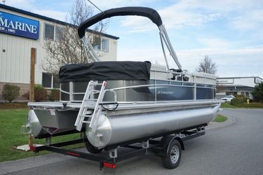 StarCraft Pontoon LX20R