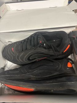 Nike air mike 720 size 9