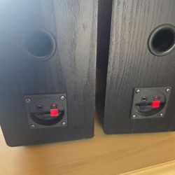 BOOKSHELF  SPEAKERS BLACK GOOD CONDITION