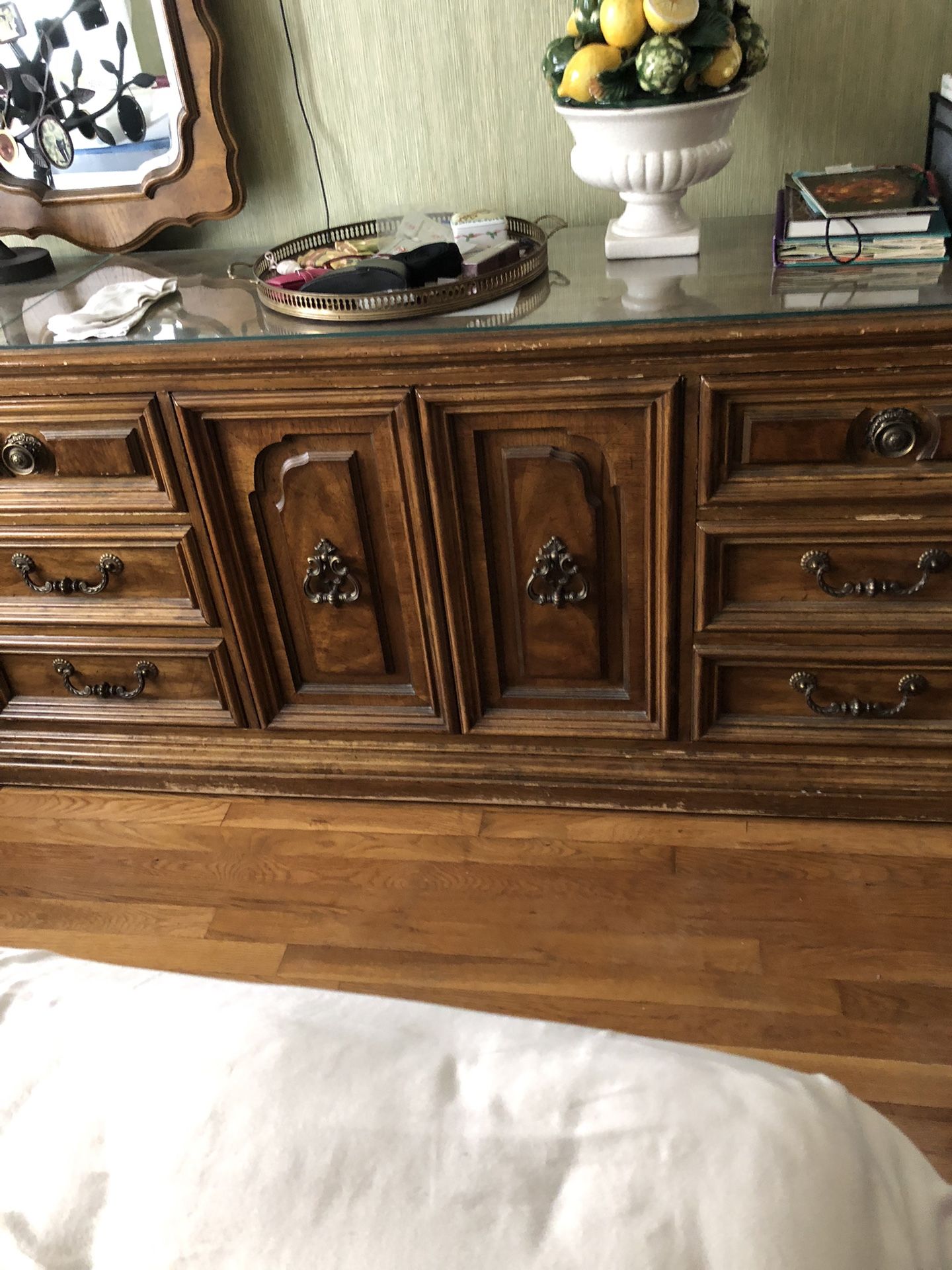 Solid Wood Triple Dresser With 9 Spacious Drawers 