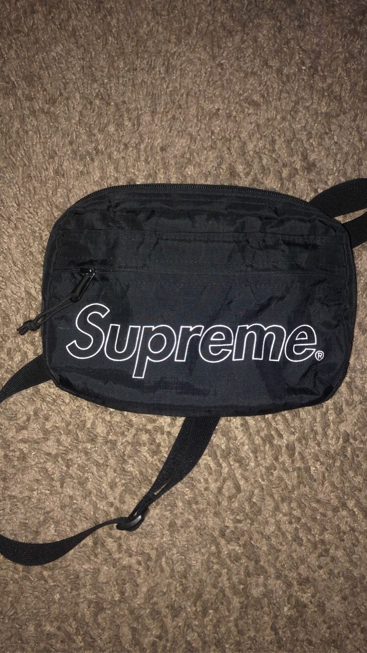 Supreme fanny pack