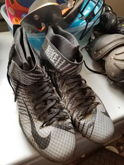 Nike lunabeast cleats