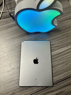 iPad Air 3 64GB Wi-Fi Gray Good Condition
