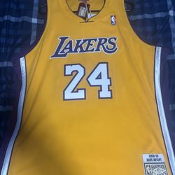 Mitchell And Ness Kobe Bryant Jersey *NEW*