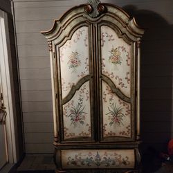 Beautiful TV Or Wardrobe Armour