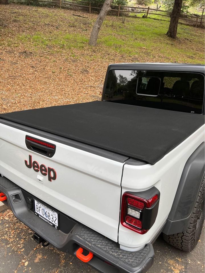 Jeep Gladiator Tonneau Cover- Mopar