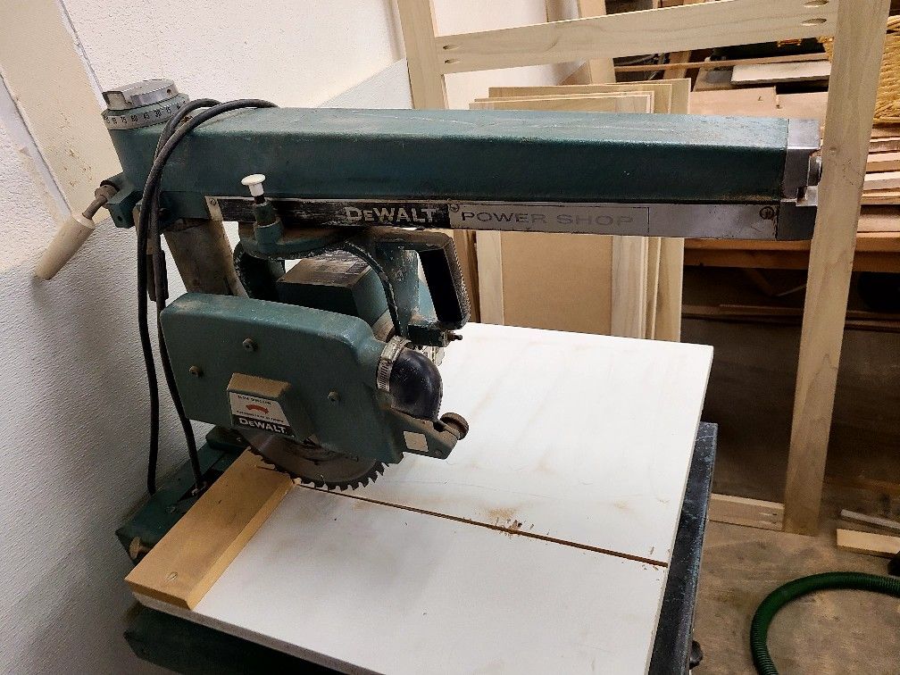 Dewalt Radial Arm Saw
