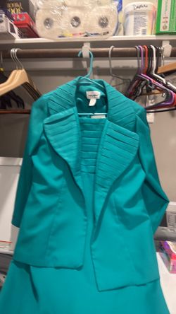 Anthony Richards size 10.  2piece set