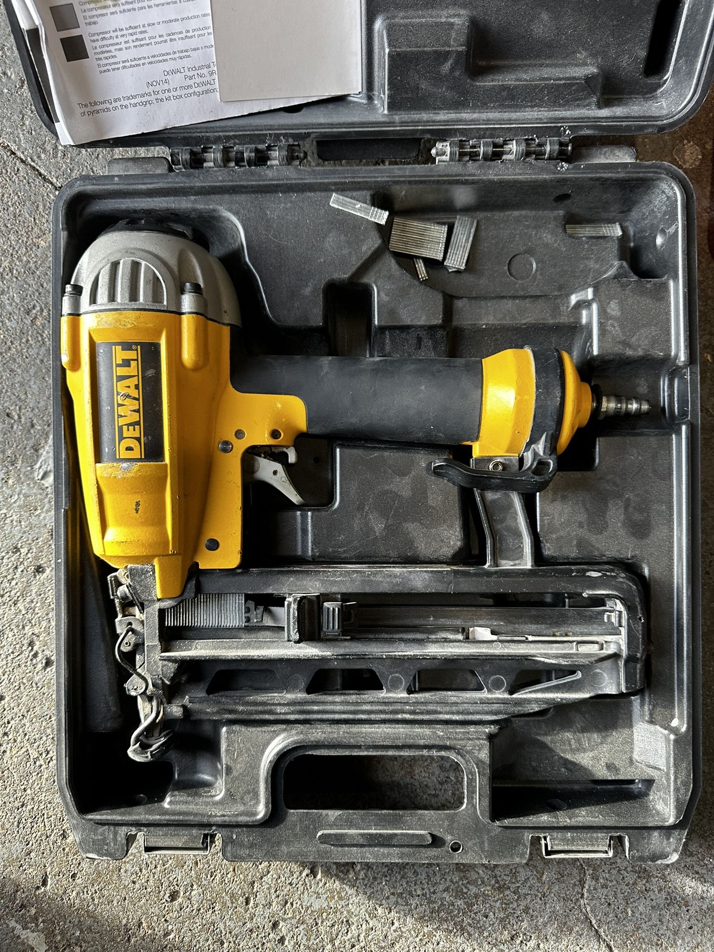 Dewalt Nail Gun 16 Gauge