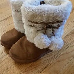 Girls' Makalu Cozy Land Boots
9 M