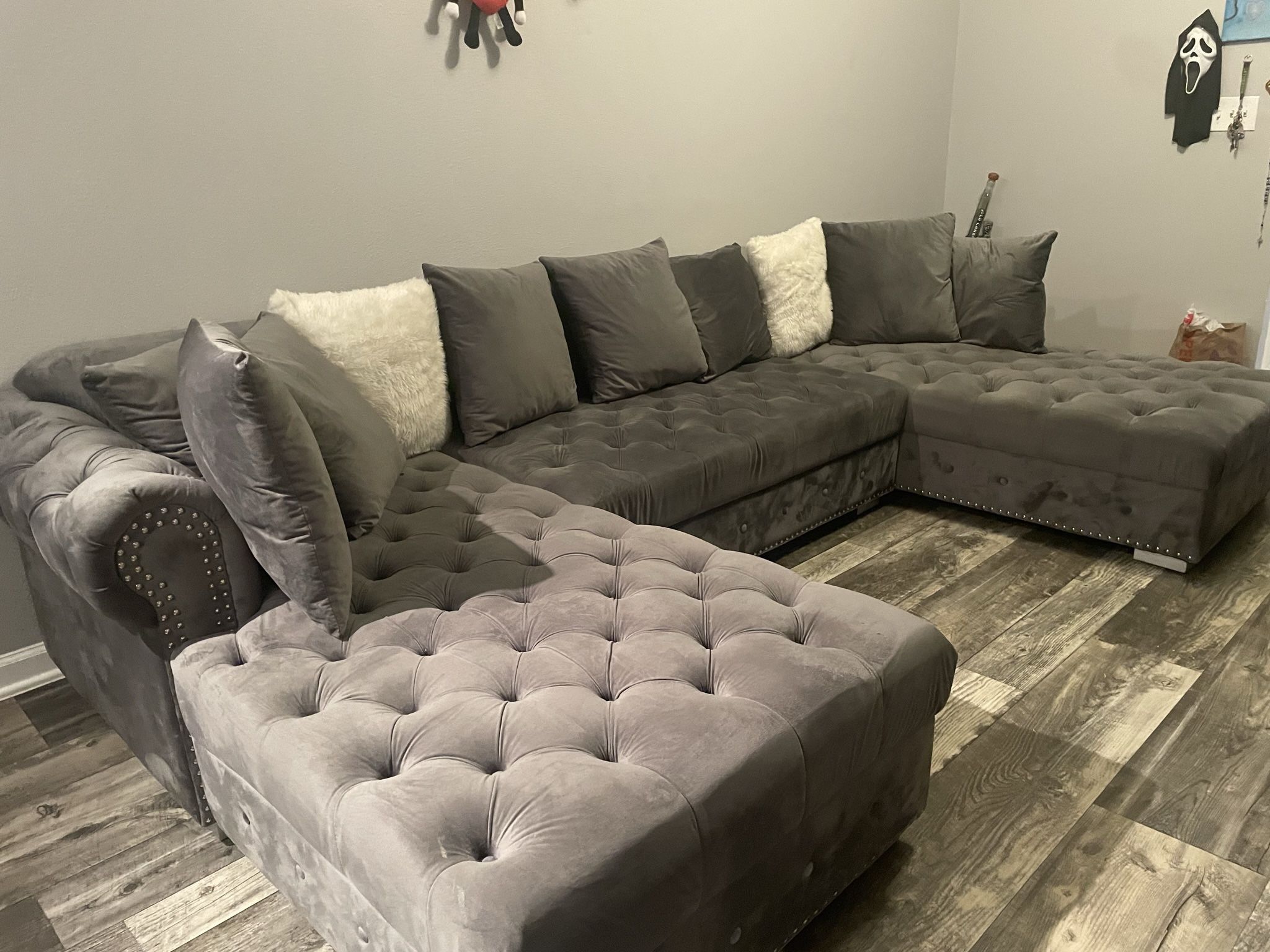 Sectional Sofa