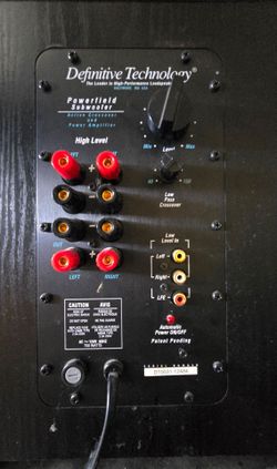 Definitive technology subwoofer / amplifier