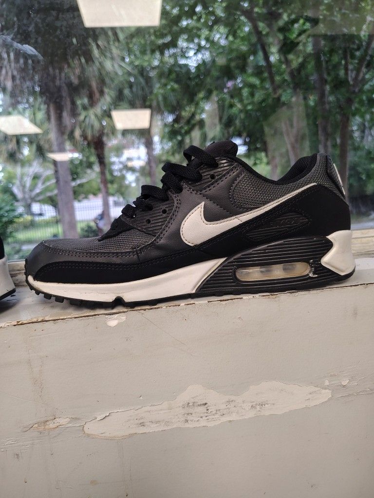 Nike Airs