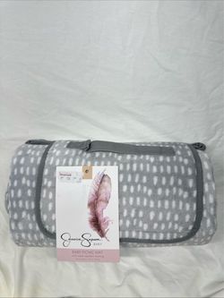 Jessica Simpson Baby Picnic Mat