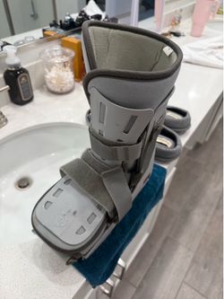 BREG Boot for foot fracture/broken