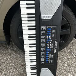 Techno Beat Electronic 54 Key Keyboard with Microphone Tested