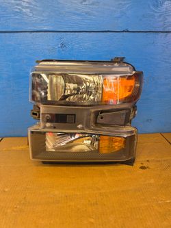 Silverado 2019 2020 2021 2022 Headlight