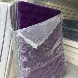 New Queen Size Purple Mattress 