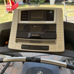 Treadmill 