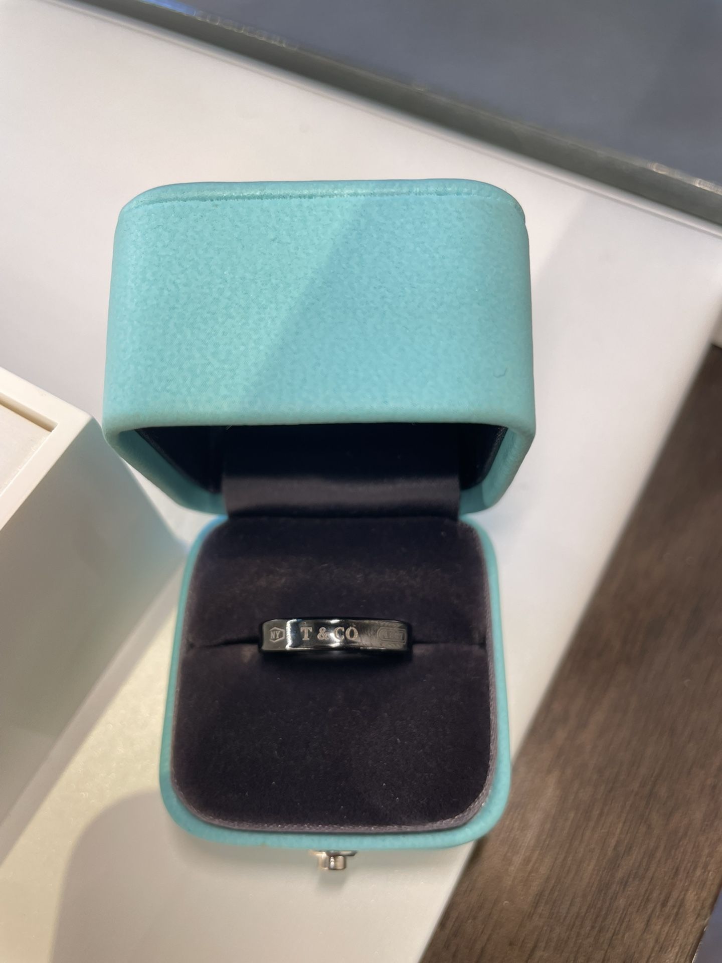 AUTHENTIC TIFFANY & CO  RING