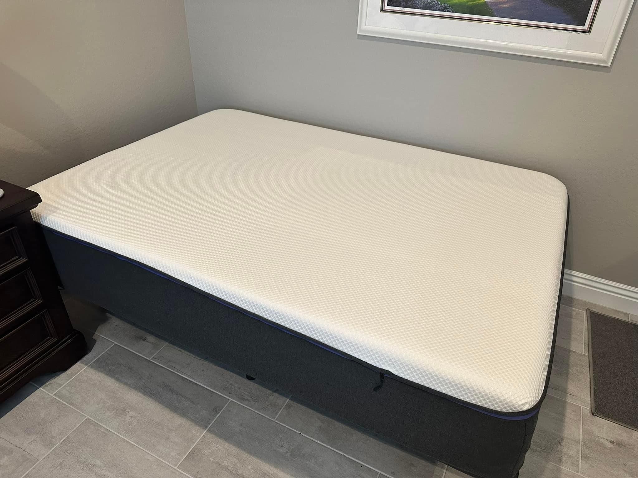 Nectar Full Size Mattress Bed - Like New