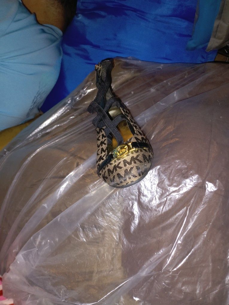 MICHAEL KORS Ballet Flats Size 2 Toddler Girls Black/Tan