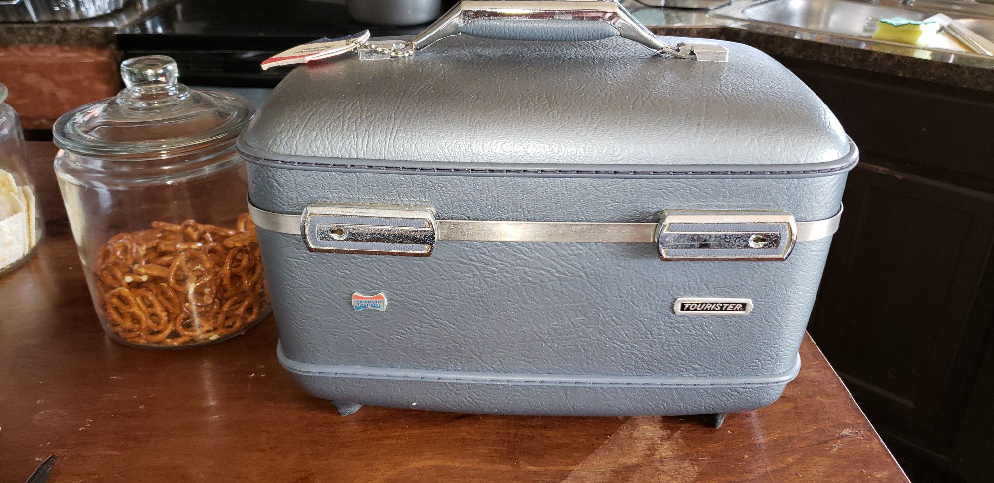 Vintage cosmetic train case American tourister blue