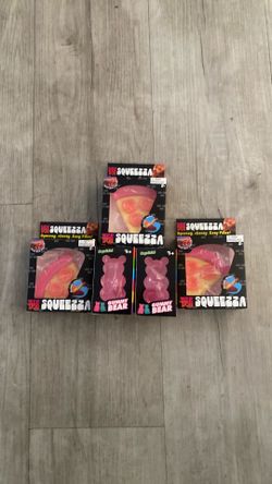 Needoh pizza/squeeza and fidget gummy bear