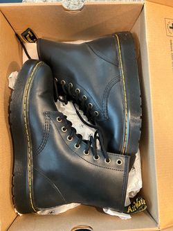 NEW! Dr. Martens UNISEX Black Combat Boots Lace Up Round Toe US 7M/8W
