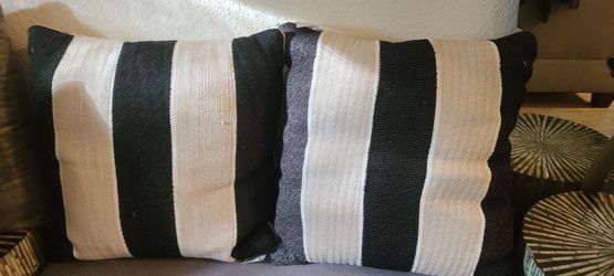Free 20" x 20" Large Throw Pillows