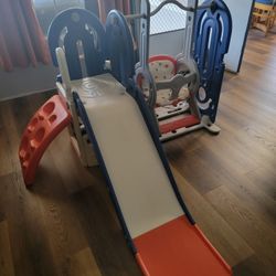Toddler Slide/swing Play Set. 