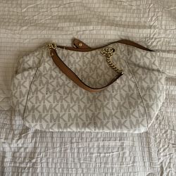 MK purse