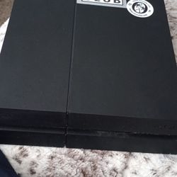 Ps4 pro For $300 Lmk Still In Good Condition Comes With Cables Controller And Charger 