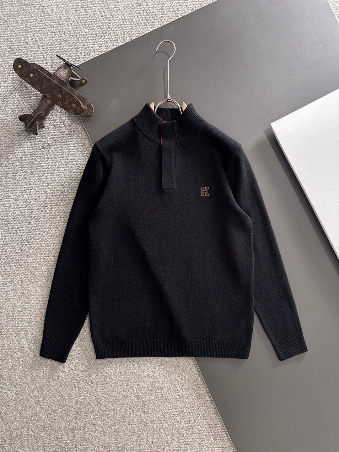 Hermes Menโs 2025 Sweater New