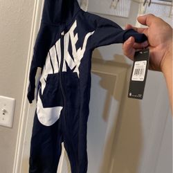 Baby Clothes Size 6M