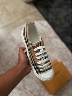 Burberry shoes