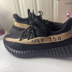Yeezy Boost 350 V2