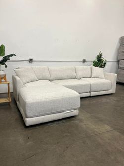 4pc Modular Sectional-Free Delivery‼️
