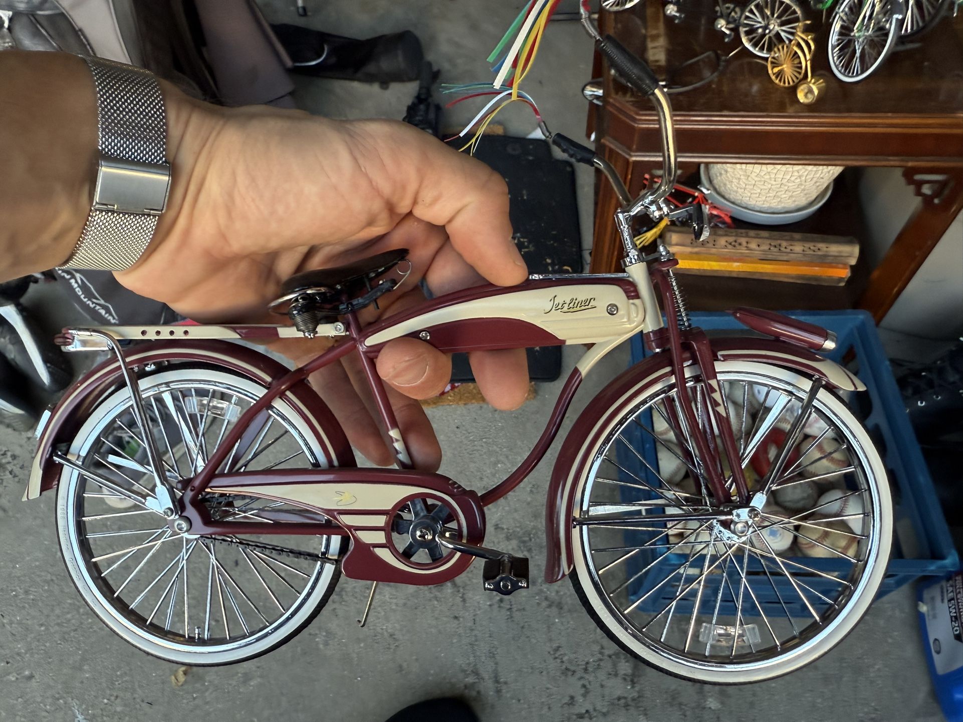 Die Cast Jet Liner Bike Vintage,