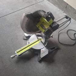 Saw