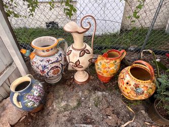 I have 5 pots of porcelain