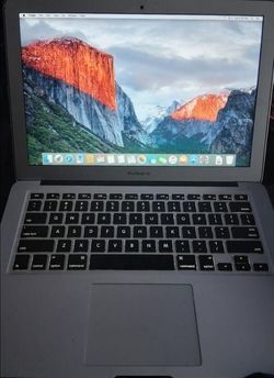Apple MacBook Air 13.3” Retina (2018) — Intel Core i5, Touch ID, Silver