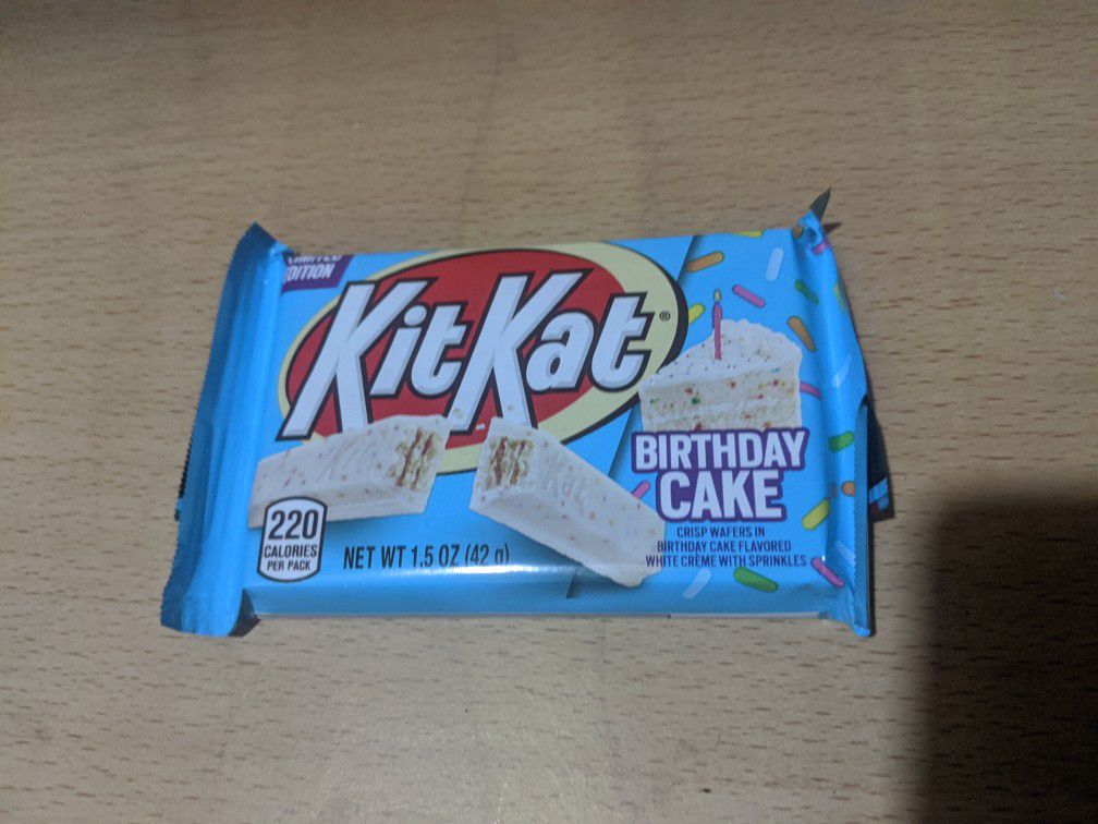 Birthday cake kit kat